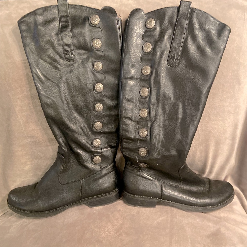 Mid calf leather boots